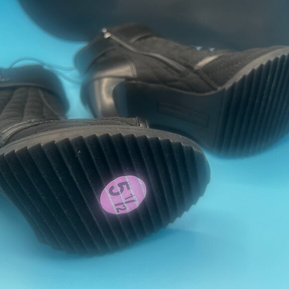 New Karl Lagerfeld "Britney" Quilted Open Toe Booties - size 5.5 - Picture 5 of 8